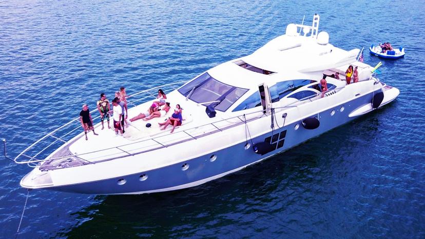 Party Boat Tour Miami - Image 1